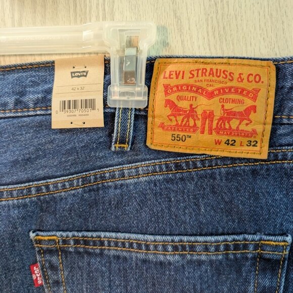 NEW LEVIS MENS 550 RELAXED Blue DENIM JEANS W42xL32 Dark Wash - Picture 8 of 11